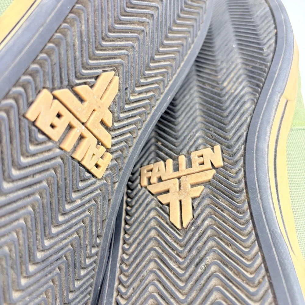 Fallen Footwear excellent preowned